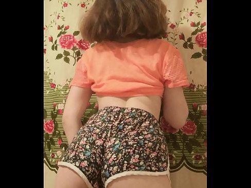 ❤️ Sexig ung babe som strippar av sig sina shorts inför kameran ❤ Anal video at sv.sexvideosex.top ﹏