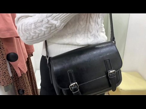 ❤️ Offentlig onani av den unga slynan FeralBerry med en dildo i provrummet ❤ Anal video at sv.sexvideosex.top ﹏