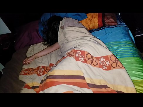 ❤️ Styvbarn som skäller ut sin unga styvmor medan hon sover. ❤ Anal video at sv.sexvideosex.top ﹏